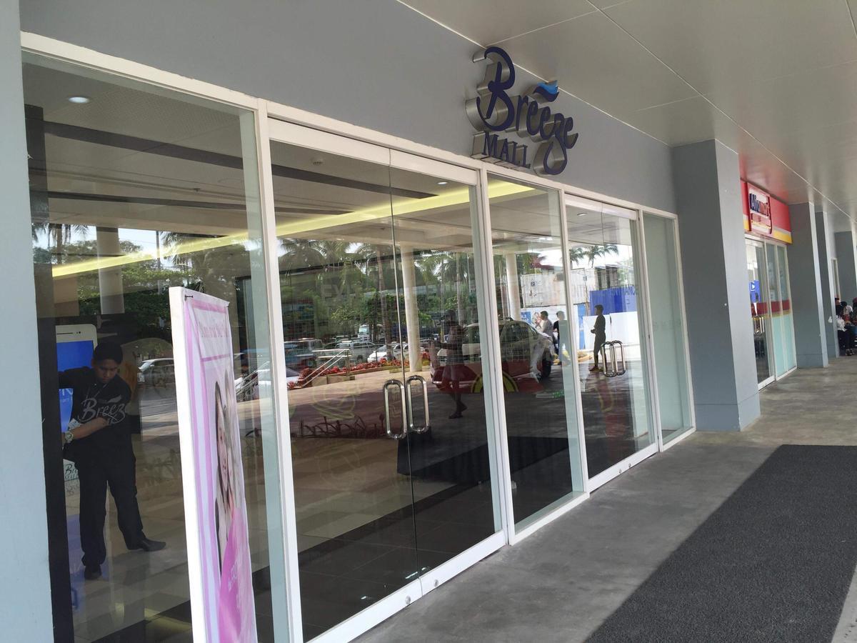 Breeze Residences Condotel Pasay Bagian luar foto