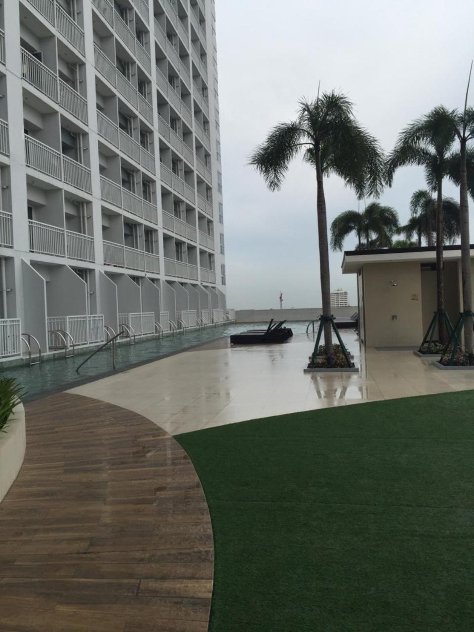 Breeze Residences Condotel Pasay Bagian luar foto