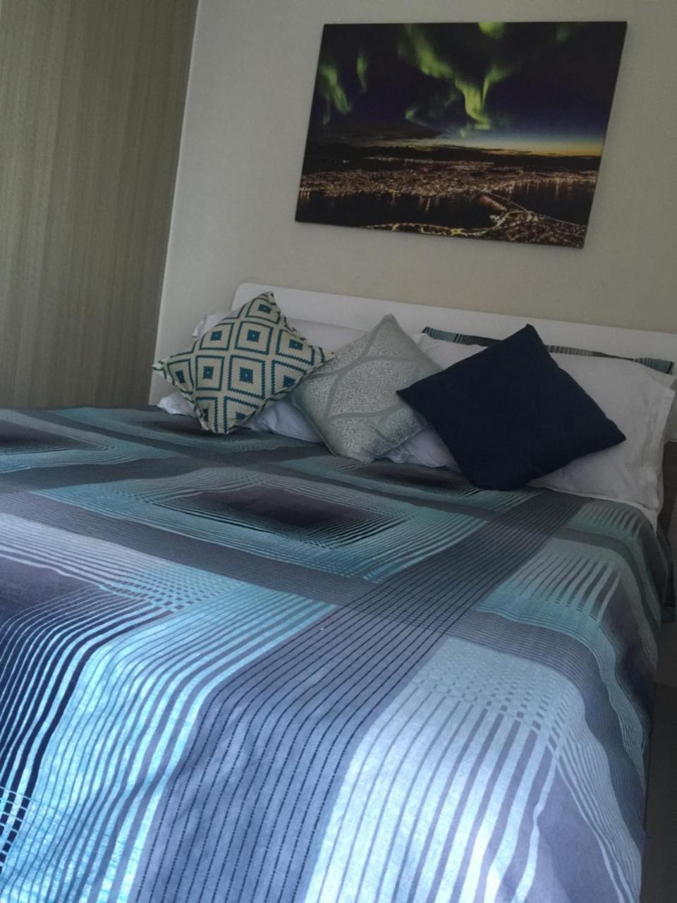 Breeze Residences Condotel Pasay Bagian luar foto