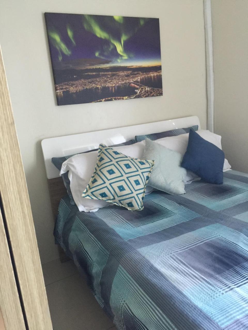 Breeze Residences Condotel Pasay Bagian luar foto